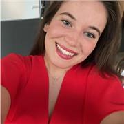 Mi offro per aiutare i vostri bambini nei compiti. 
Sono Chiara, vivo a Villa Guardia, ho 19 anni e a Ottobre frequenterò la facoltà di scienze dell’educazione e della formazione in Cattolica a Milano.
Sono una ragazza educata, responsabile, disponibile,